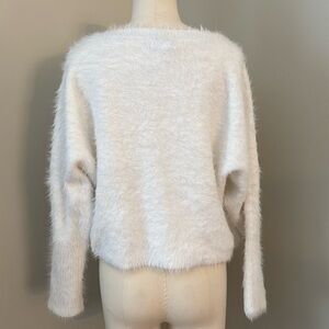 If It Were Me Long Sleeve Furry Oversized Cropped Sweater Sz M